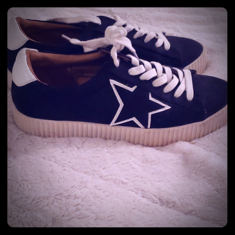 Mossimo sneakers